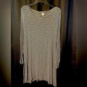 Old navy long sleeve tunic